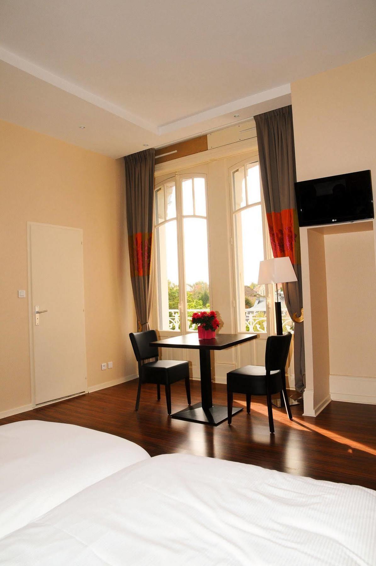 לוקסווי-לה-באן Hotels & Residences - Les Thermes מראה חיצוני תמונה